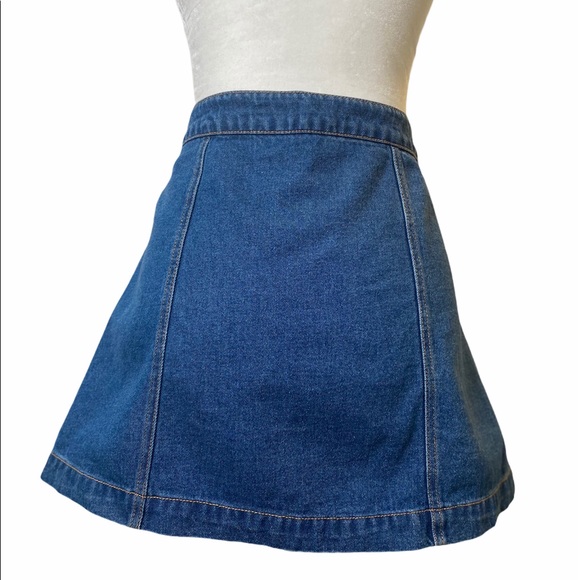 Buttoned Denim Skater Mini Skirt - Picture 2 of 3